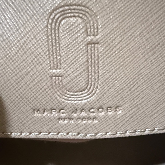 Marc Jacobs pearl Pink Crossbody Bag | Marc Jacobs Handbag | Designer bags - Picture 15 of 16